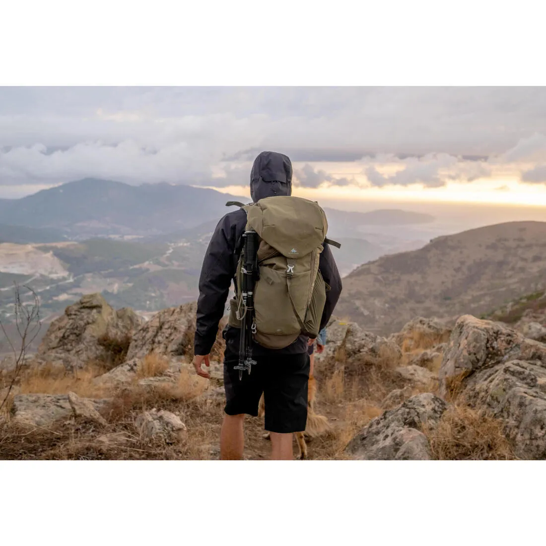 Men's Hiking Lightweight Waterproof Jacket MH500